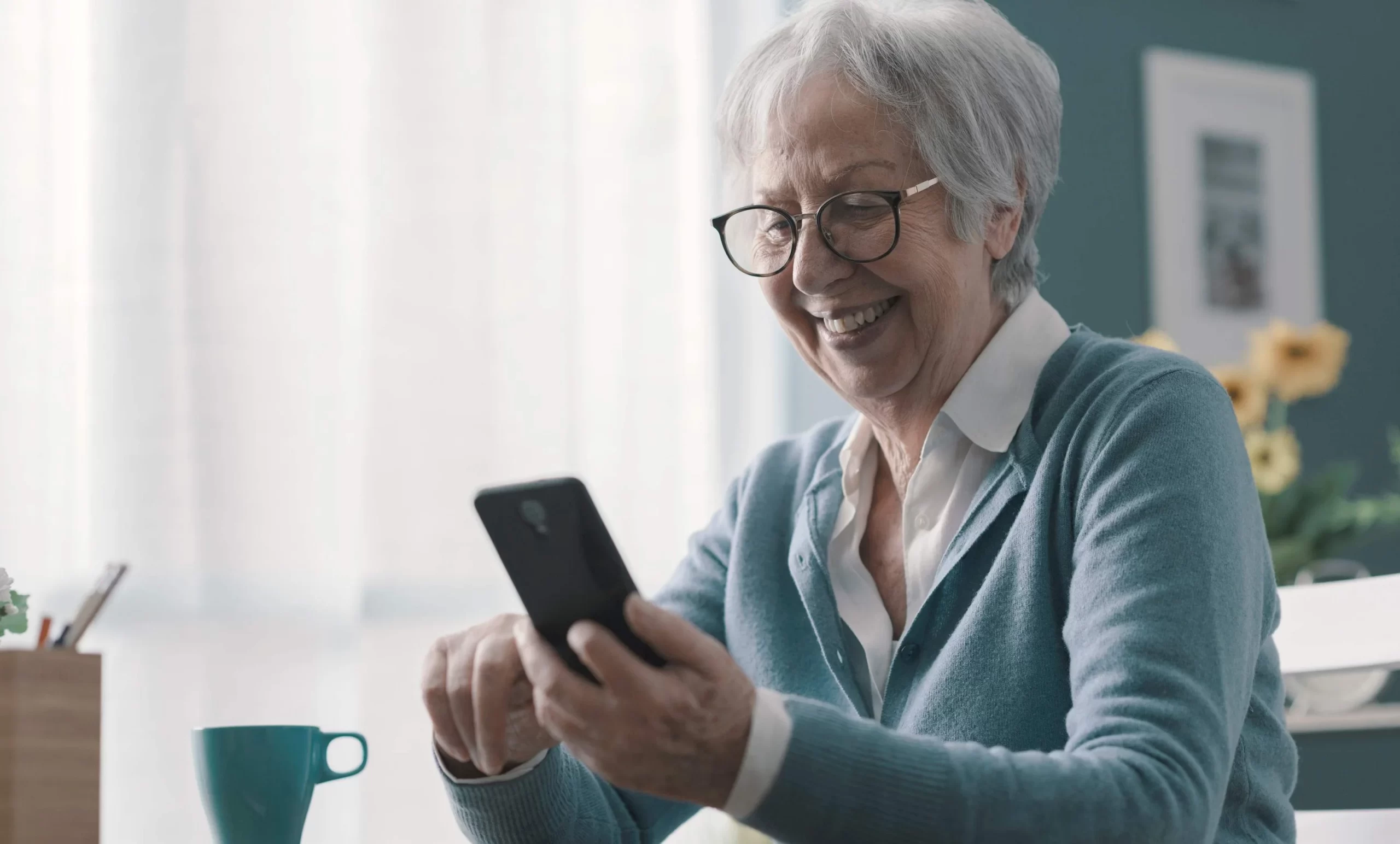 Seniors and Technology: Best Apps for Staying Connected